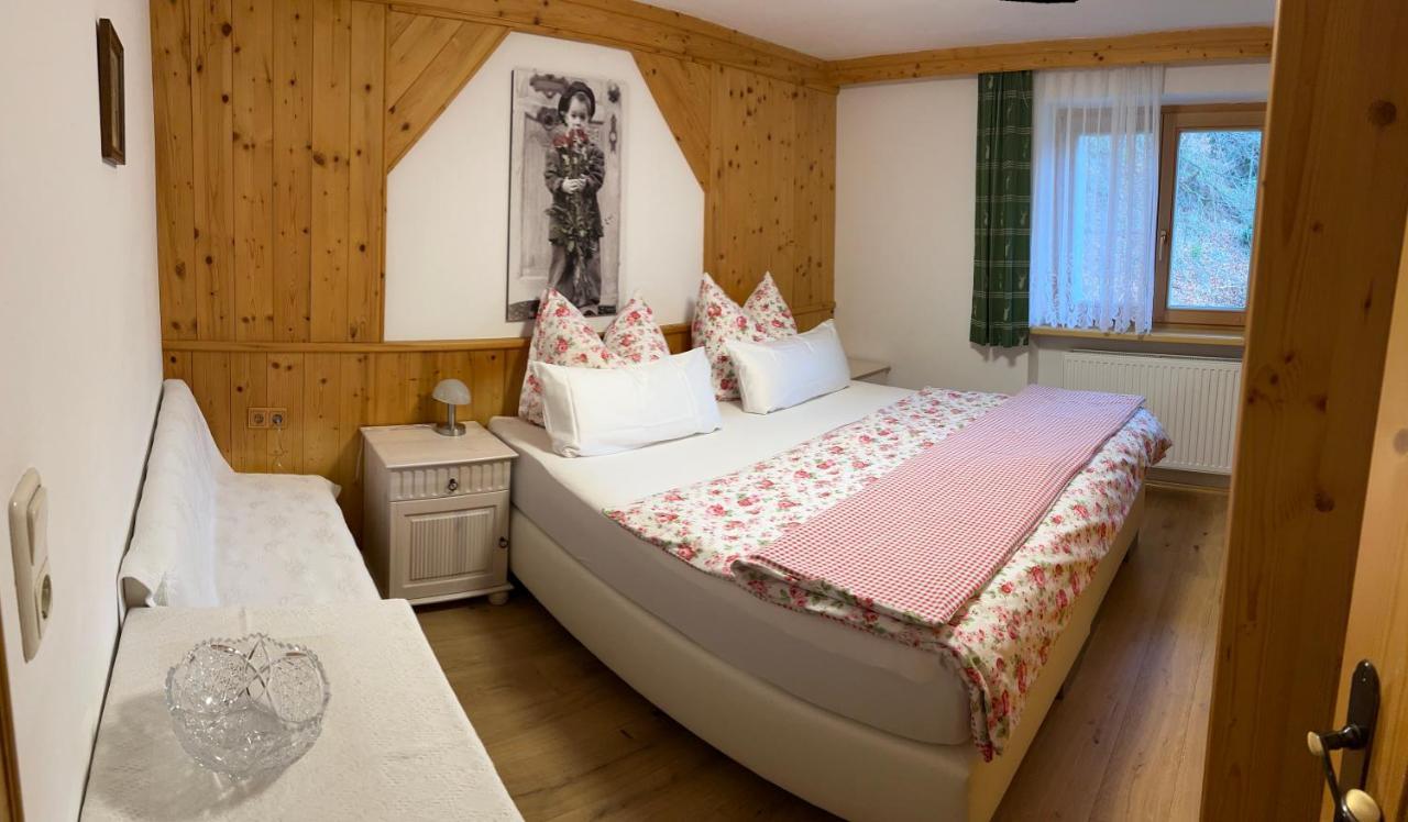 Haus Waldrand Apartment Oberndorf in Tirol Exterior foto
